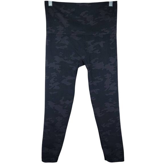 Spanx Athletic Hiking Workout Women's Brown Black Camo Capri Leggings L - Picture 3 of 4